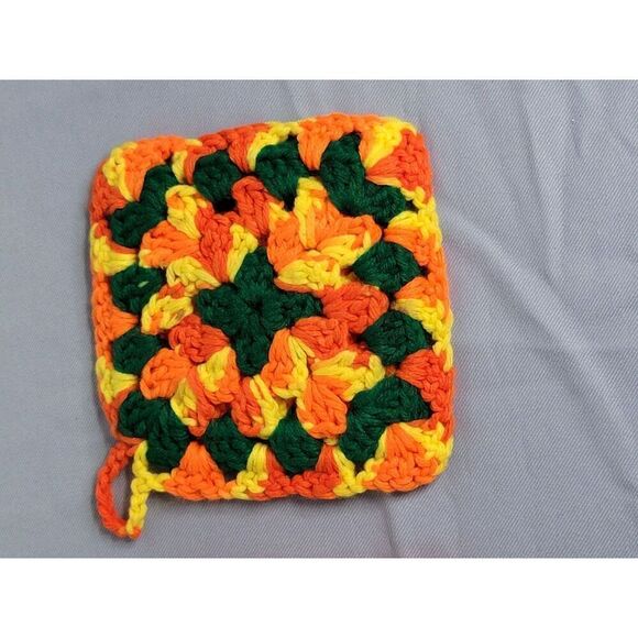 Two Knitted Oven Mits/Hotpad #A7 - Picture 3 of 7